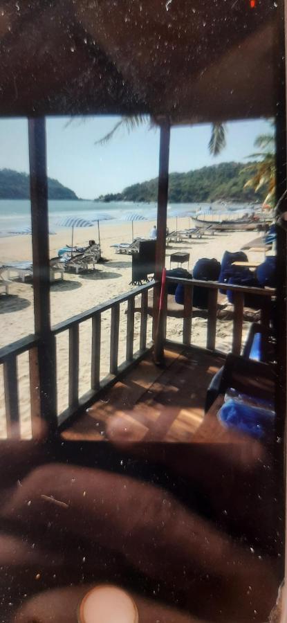 カナコナ Fernandes Bar And Restaurant Bed & Breakfast エクステリア 写真